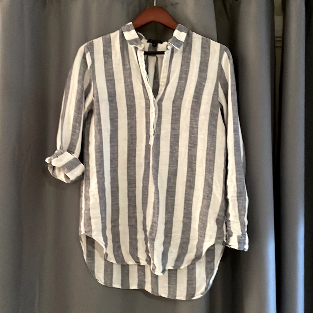 AYR easy linen stripe tunic shirt. 3/4 sleeves, shirttail hem. Size small